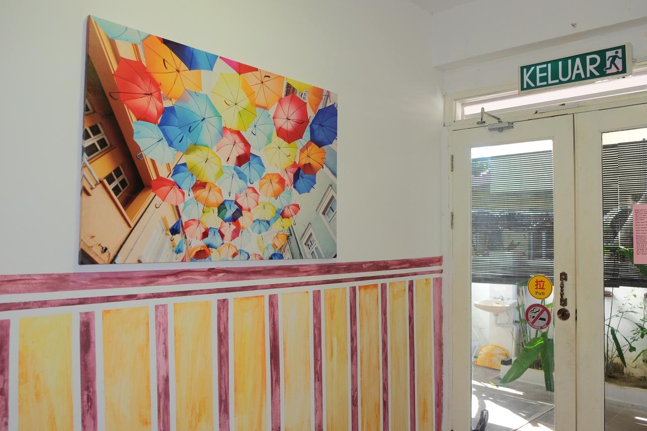 Natol Homestay - London Kuching Exterior foto