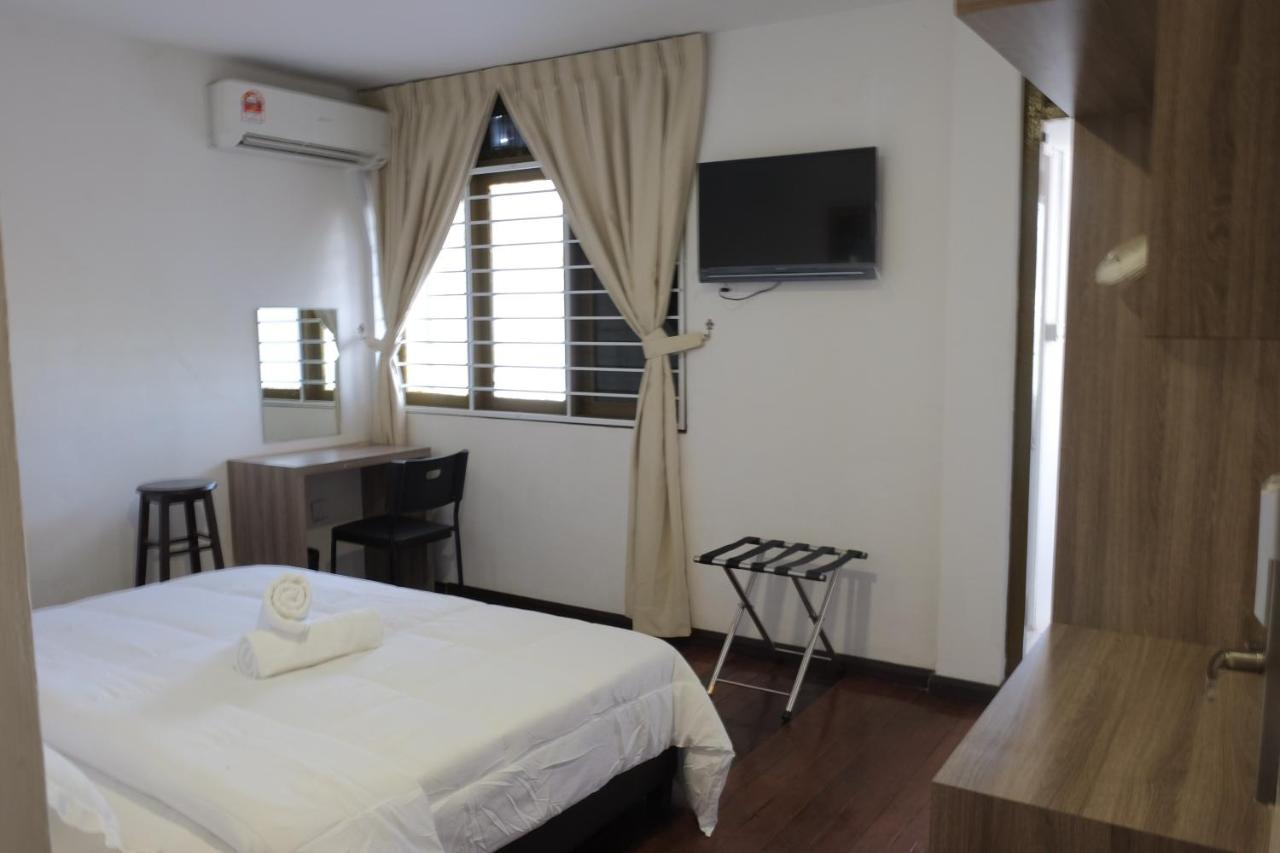 Natol Homestay - London Kuching Exterior foto