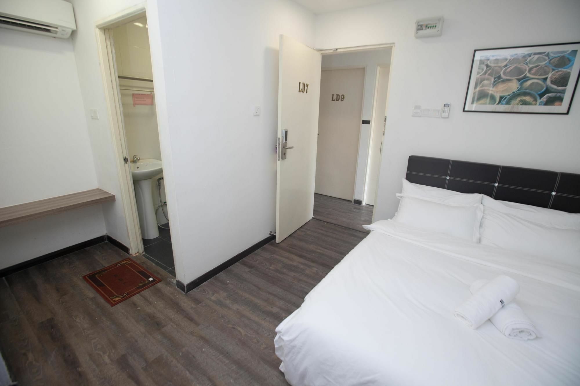 Natol Homestay - London Kuching Exterior foto